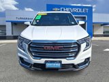 Used 2022 GMC Terrain SLT image 2
