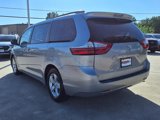 Used 2016 Toyota Sienna LE image 2