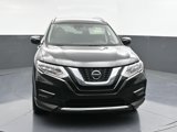 Used 2020 Nissan Rogue SV image 2