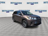 Used 2018 Toyota Highlander XLE w/ Protection Package #3 image 2