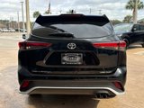 Used 2021 Toyota Highlander XSE image 4