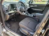 Used 2023 Kia Sportage LX image 2