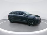 Certified 2022 Volkswagen Taos SE w/ IQ.Drive SE Package image 2
