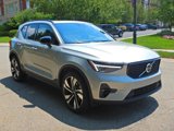 Used 2025 Volvo XC40 B5 Plus image 3