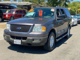 Used 2005 Ford Expedition XLT image 2