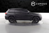 Used 2020 Jeep Grand Cherokee Laredo image 2