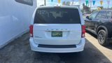 Used 2018 Dodge Grand Caravan SE image 2