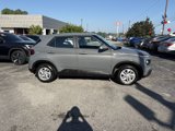 Used 2021 Hyundai Venue SE image 2