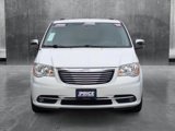 Used 2015 Chrysler Town & Country Touring-L image 2