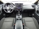 Used 2019 Nissan Rogue SV image 2