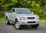 Used 2001 Nissan Frontier SE image 3