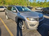 Used 2018 Jeep Compass Latitude image 2