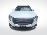 Used 2022 GMC Terrain SLE w/ Driver Convenience Package image 2