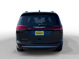 Used 2022 Chrysler Pacifica Touring-L image 4