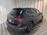 Certified 2022 Volkswagen Tiguan SE w/ Panoramic Sunroof Package image 4