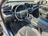 Used 2020 Toyota Highlander Limited image 2