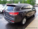 Used 2016 Kia Sorento LX w/ LX Convenience Package image 3