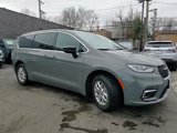 New 2025 Chrysler Pacifica Select image 3