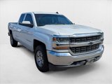 Used 2018 Chevrolet Silverado 1500 LT w/ Trailering Package image 3