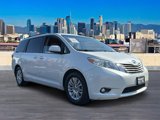 Used 2017 Toyota Sienna XLE image 3