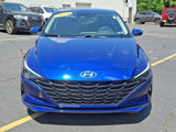 Used 2021 Hyundai Elantra SE image 2