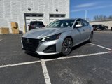 Used 2023 Nissan Altima 2.5 SV image 2