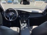 Used 2019 Alfa Romeo Giulia image 6