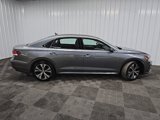 Used 2022 Volkswagen Passat 2.0T SE image 2