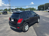 Used 2022 Chevrolet Trax LT w/ LT Convenience Package image 5