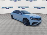 Used 2018 Volkswagen Passat 2.0T R-Line image 2