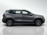 Used 2024 Volkswagen Taos SE image 4