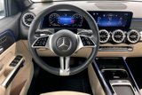 Used 2025 Mercedes-Benz GLB 250 4MATIC image 5