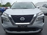 Used 2022 Nissan Rogue SV image 2