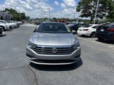Used 2020 Volkswagen Jetta SE w/ SE Cold Weather Package image 4