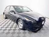 Used 2021 Hyundai Elantra SE image 3