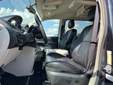 Used 2014 Chrysler Town & Country Touring image 2
