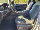 New 2025 Jeep Grand Cherokee Altitude image 5