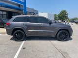 Used 2018 Jeep Grand Cherokee Altitude image 2