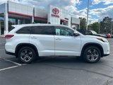 Used 2019 Toyota Highlander Limited Platinum image 3