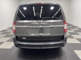 Used 2015 Chrysler Town & Country Touring-L w/ Driver Convenience Group image 3