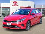 Used 2023 Kia Forte LXS image 3