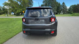 Used 2016 Jeep Renegade Latitude image 4