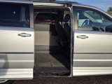 Used 2010 Chrysler Town & Country Touring image 3