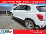 Used 2020 Chevrolet Trax LT w/ LT Convenience Package image 3