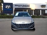 Certified 2022 Hyundai Elantra Limited image 2