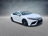 Used 2021 Toyota Camry SE image 2