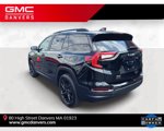 Used 2024 GMC Terrain SLE w/ Driver Convenience Package image 3
