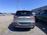 Used 2017 Jeep Cherokee Limited image 3