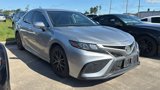 Used 2022 Toyota Camry SE image 2