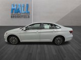 Used 2019 Volkswagen Jetta SE image 2